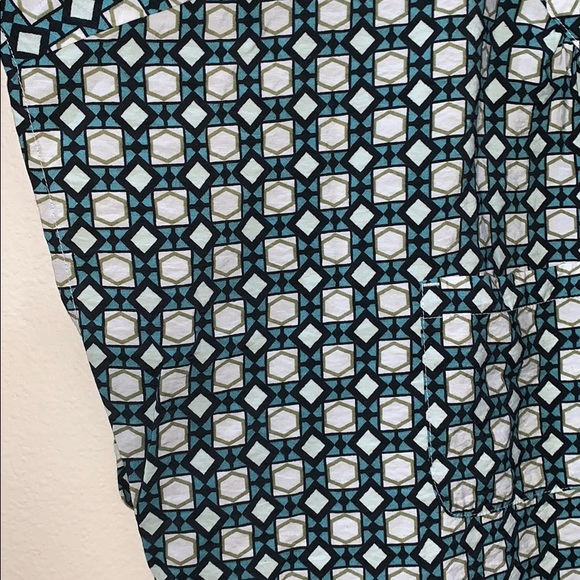 Plus Size Top - Picture 4 of 7